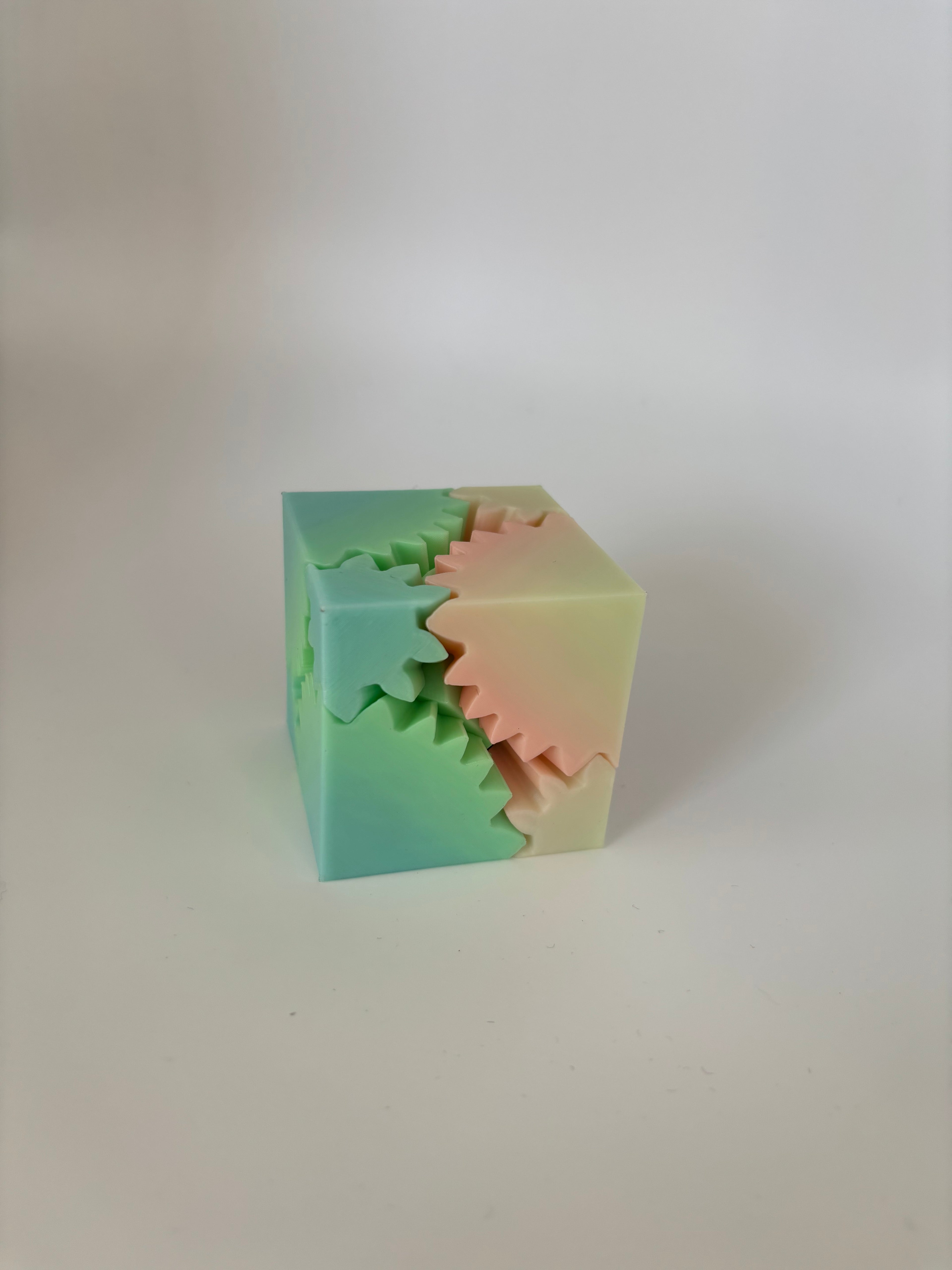 Fidget geared cube (pack of 3) sensory toy