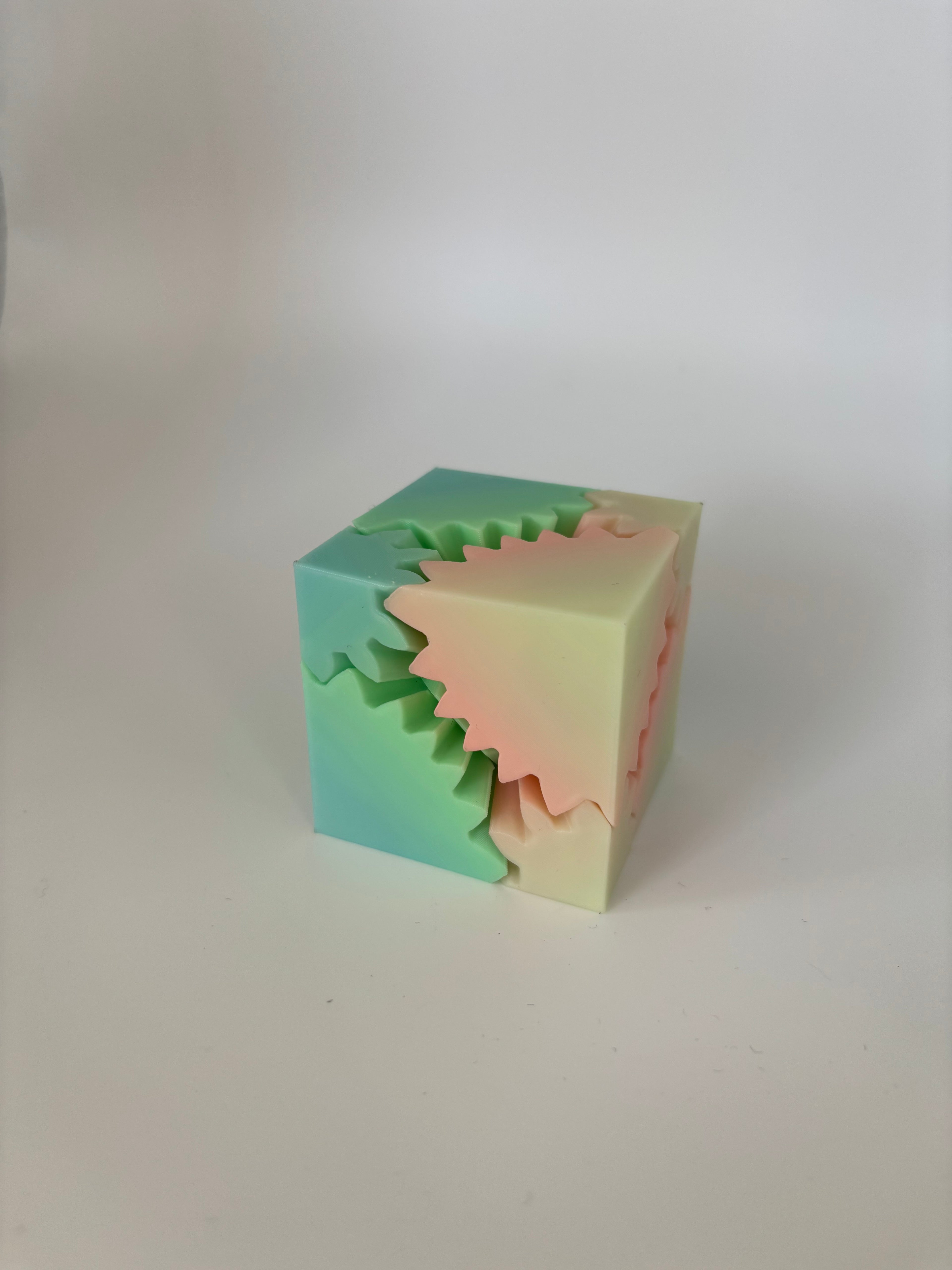 Fidget geared cube (pack of 3) sensory toy