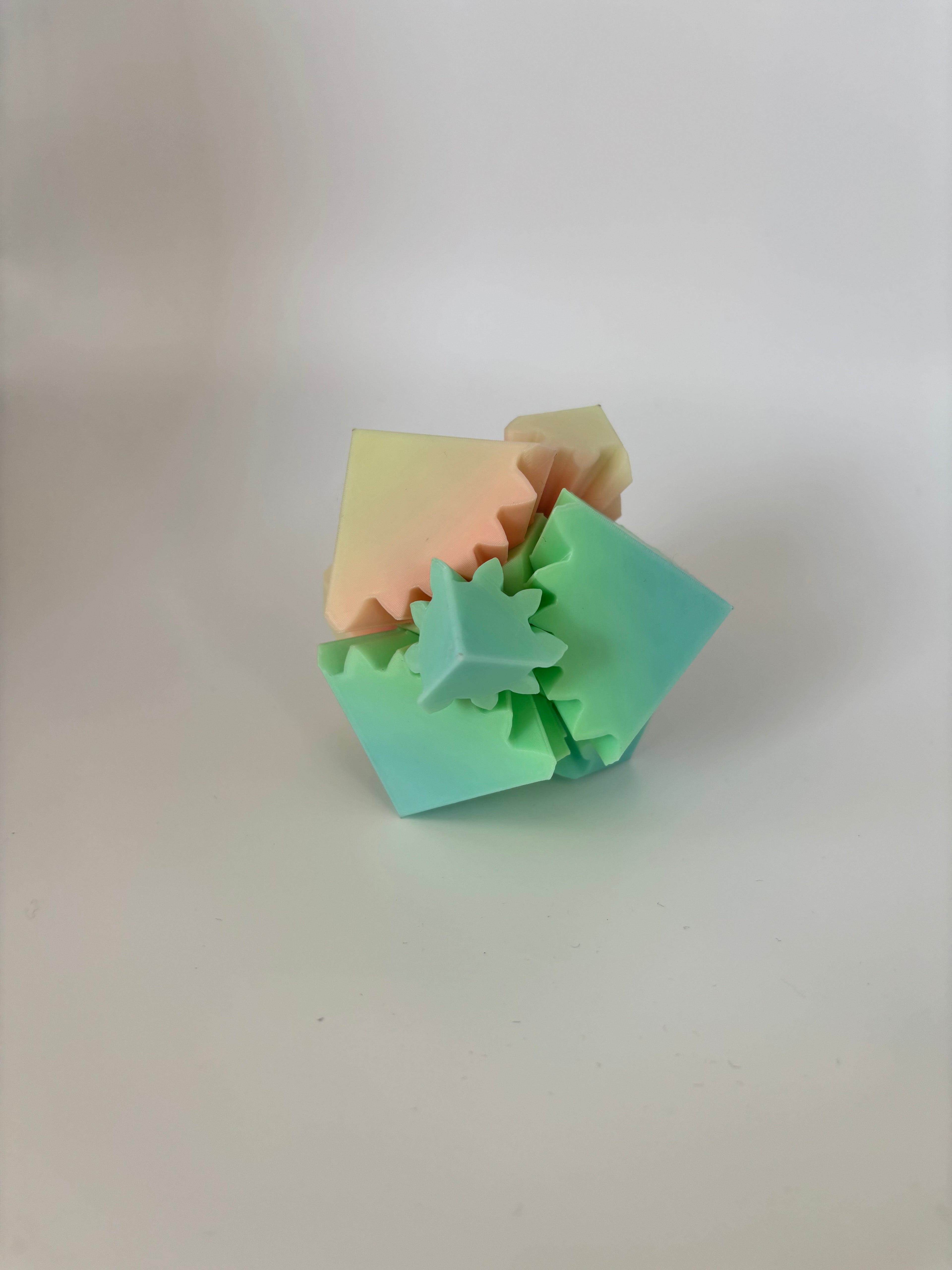 Fidget geared cube (pack of 3) sensory toy